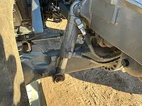 2017 massey ferguson 7724 dyna-6 vierwielaangedreven landbouwtractor - afbeelding 27 van  45