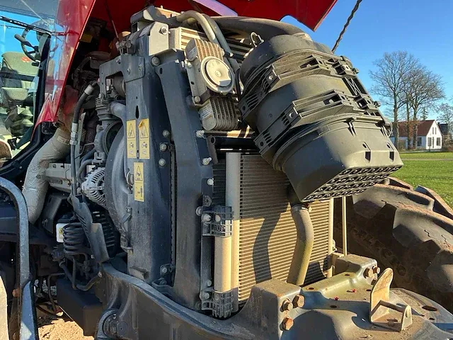 2017 massey ferguson 7724 dyna-6 vierwielaangedreven landbouwtractor - afbeelding 29 van  45