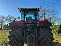 2017 massey ferguson 7724 dyna-6 vierwielaangedreven landbouwtractor - afbeelding 41 van  45