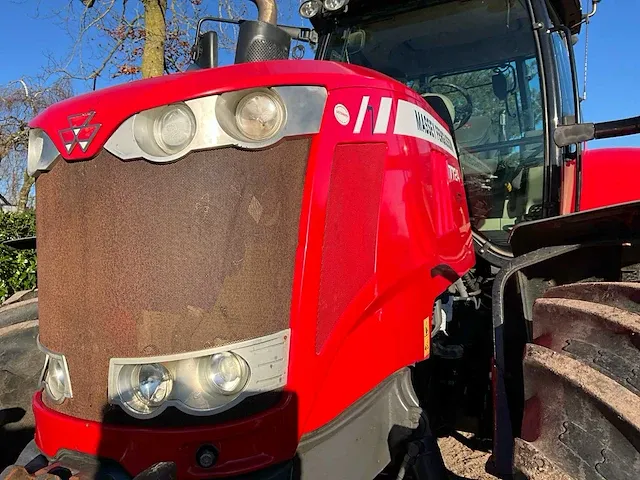 2017 massey ferguson 7724 dyna-6 vierwielaangedreven landbouwtractor - afbeelding 44 van  45