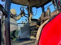 2017 massey ferguson 7724 dyna-6 vierwielaangedreven landbouwtractor - afbeelding 7 van  33