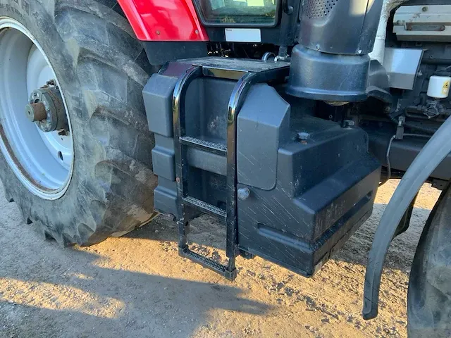 2017 massey ferguson 7724 dyna-6 vierwielaangedreven landbouwtractor - afbeelding 21 van  33