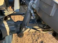 2017 massey ferguson 7724 dyna-6 vierwielaangedreven landbouwtractor - afbeelding 24 van  33