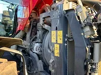 2017 massey ferguson 7724 dyna-6 vierwielaangedreven landbouwtractor - afbeelding 25 van  33