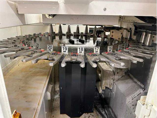 2017 mazak variaxis j-500/5x 5-assige bewerkingscentra - afbeelding 10 van  29