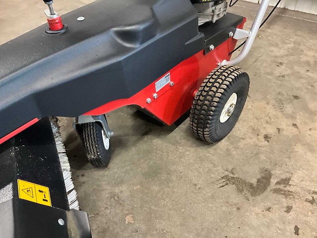 2017 meclean frontsweep 85 vario b&s zelfrijdende veegmachine - afbeelding 3 van  17