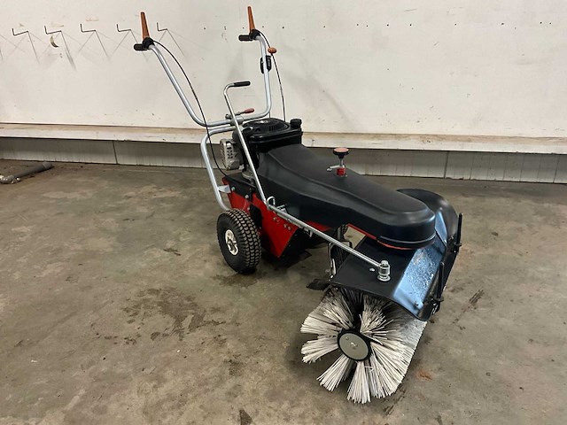 2017 meclean frontsweep 85 vario b&s zelfrijdende veegmachine - afbeelding 11 van  17