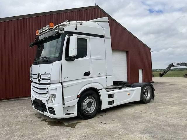 2017 mercedes-benz actros 2148 vrachtwagen - afbeelding 1 van  28