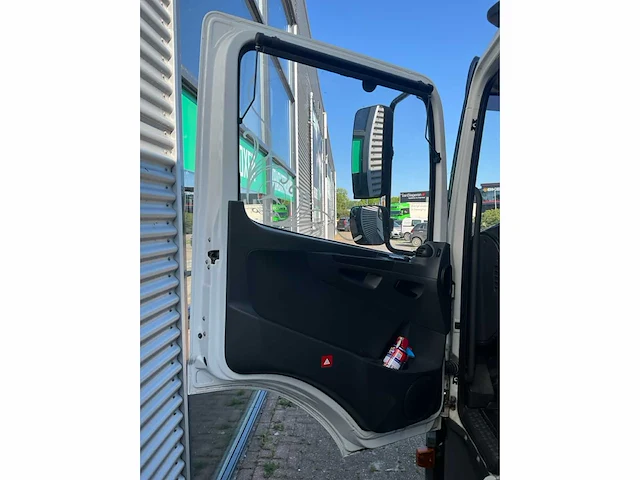 2017 mercedes-benz atego 818 vrachtwagen - afbeelding 2 van  33