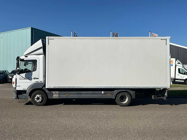 2017 mercedes-benz atego 818 vrachtwagen - afbeelding 32 van  33
