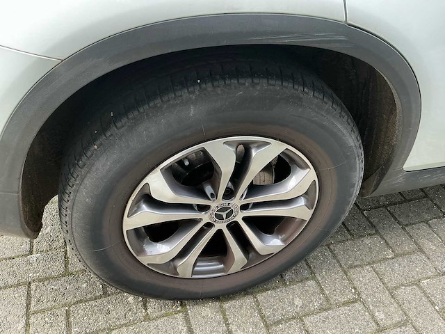 2017 mercedes-benz glc-klasse 204x 220 d 4matic personenauto - afbeelding 12 van  35