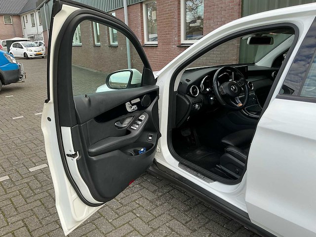 2017 mercedes-benz glc-klasse 204x 220 d 4matic personenauto - afbeelding 14 van  35