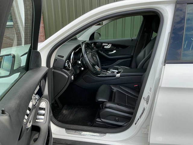 2017 mercedes-benz glc-klasse 204x 220 d 4matic personenauto - afbeelding 16 van  35
