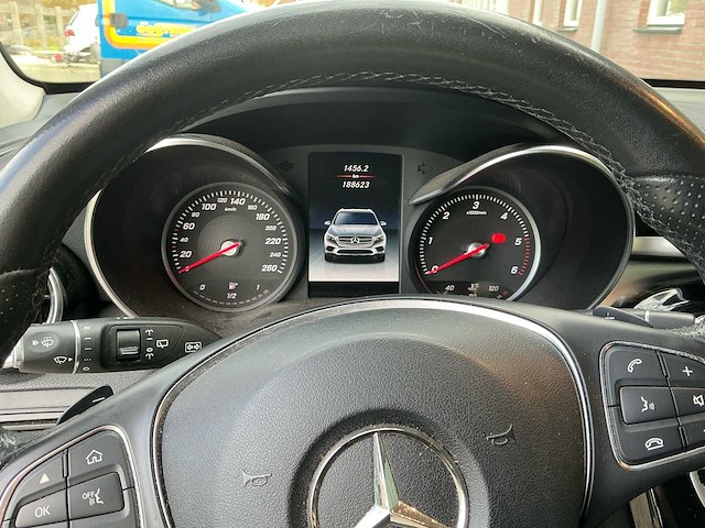 2017 mercedes-benz glc-klasse 204x 220 d 4matic personenauto - afbeelding 19 van  35