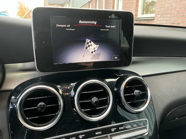 2017 mercedes-benz glc-klasse 204x 220 d 4matic personenauto - afbeelding 21 van  35