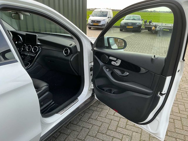 2017 mercedes-benz glc-klasse 204x 220 d 4matic personenauto - afbeelding 29 van  35