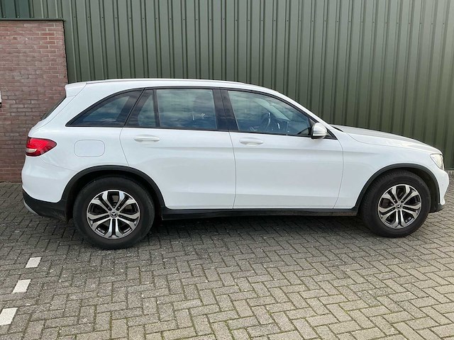 2017 mercedes-benz glc-klasse 204x 220 d 4matic personenauto - afbeelding 2 van  35
