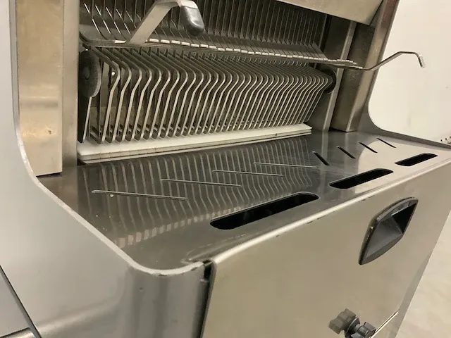 2017 mhs basic h broodsnijmachine - afbeelding 4 van  9