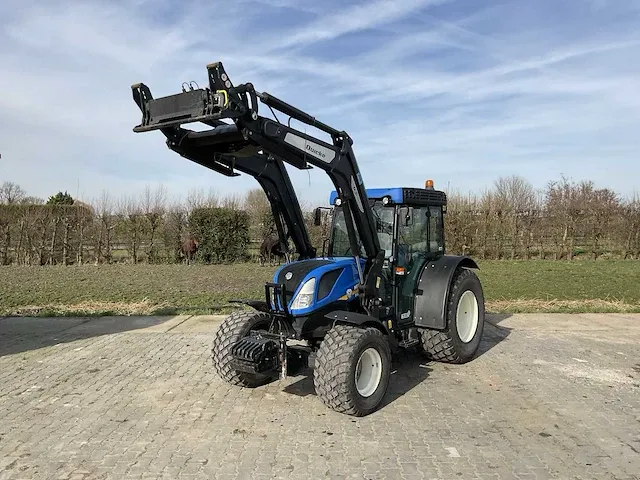 2017 new holland t4.80f lp vierwielaangedreven landbouwtractor - afbeelding 1 van  41