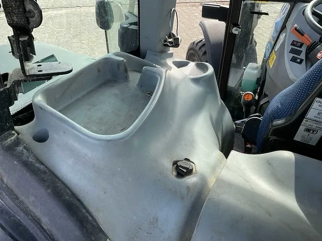 2017 new holland t4.80f lp vierwielaangedreven landbouwtractor - afbeelding 17 van  41