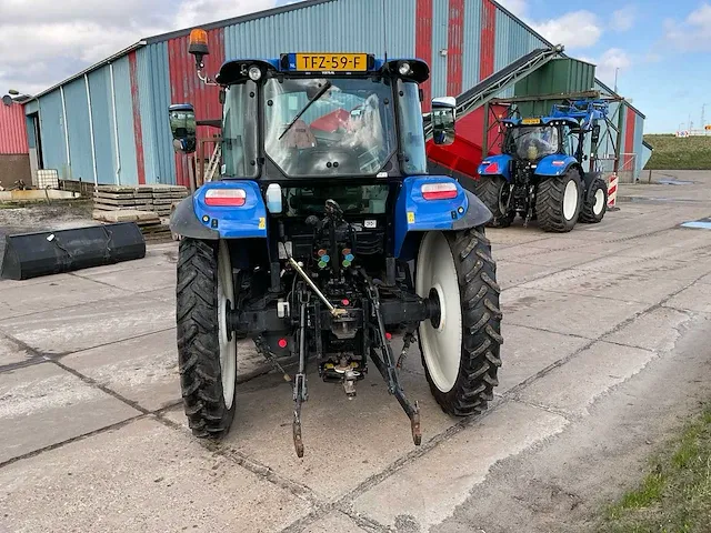 2017 new holland t5.85 vierwielaangedreven landbouwtractor - afbeelding 31 van  36