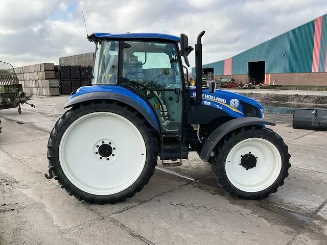 2017 new holland t5.85 vierwielaangedreven landbouwtractor - afbeelding 32 van  36