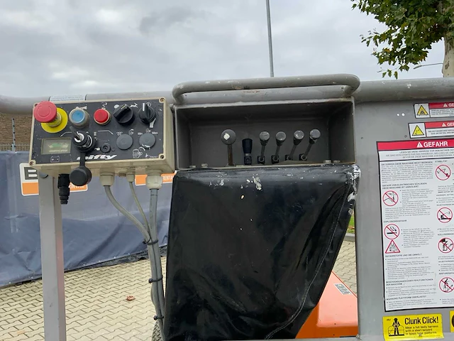 2017 niftylift nifty hr12ne hoogwerker - afbeelding 2 van  24