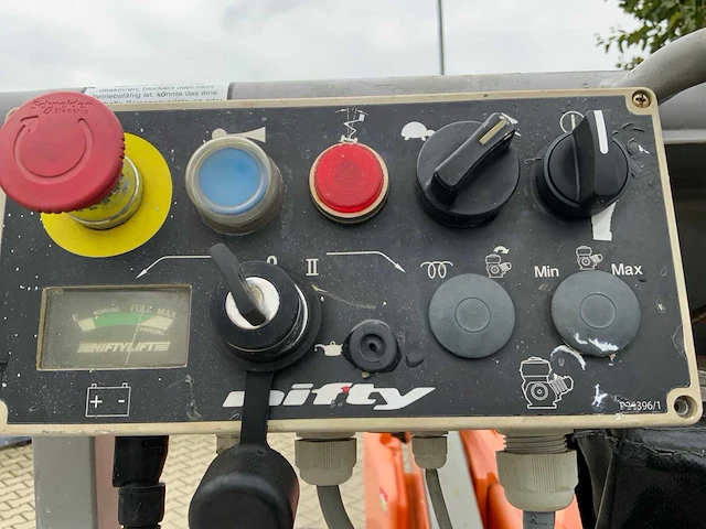 2017 niftylift nifty hr12ne hoogwerker - afbeelding 3 van  24