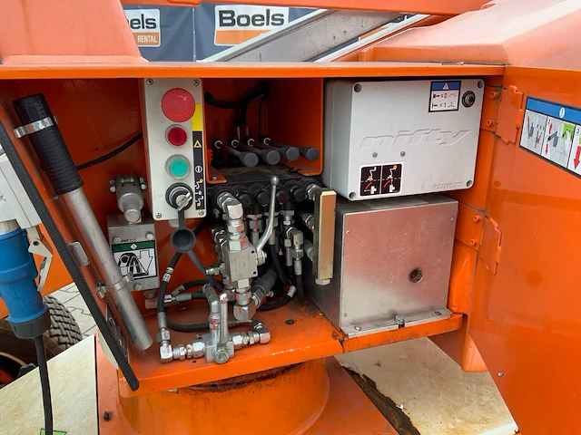 2017 niftylift nifty hr12ne hoogwerker - afbeelding 5 van  24