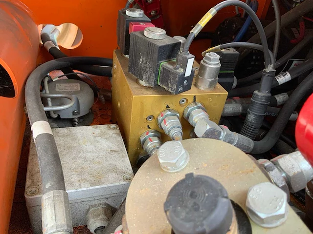 2017 niftylift nifty hr12ne hoogwerker - afbeelding 11 van  24