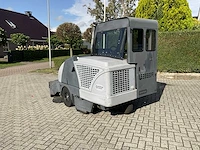2017 nilfisk sw8000 veegmachine diesel - afbeelding 5 van  12