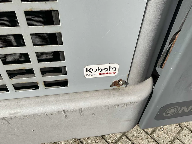 2017 nilfisk sw8000 veegmachine diesel - afbeelding 9 van  12