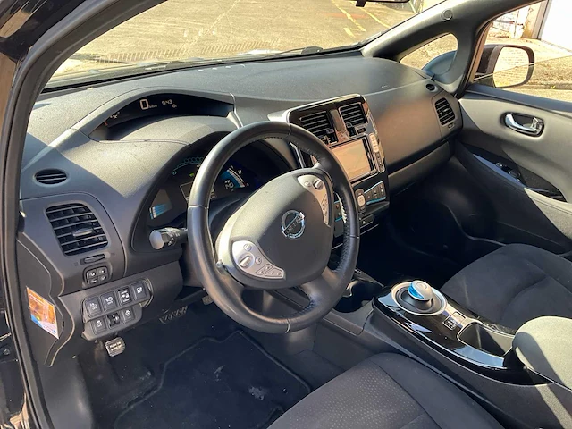 2017 nissan leaf 30kwh personenauto - afbeelding 7 van  28