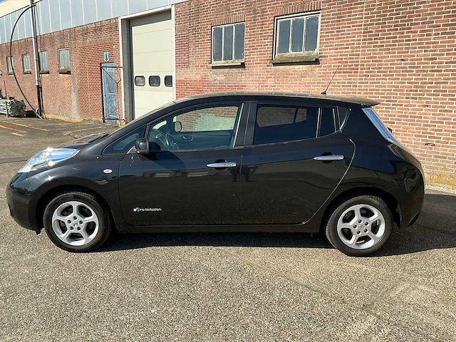 2017 nissan leaf 30kwh personenauto - afbeelding 26 van  28