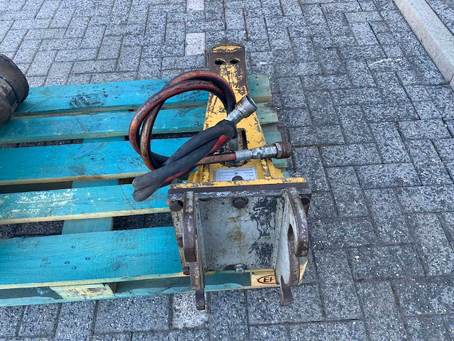 2017 o.m.p om100p8 hydraulische sloophamer - afbeelding 4 van  6