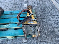 2017 o.m.p om100p8 hydraulische sloophamer - afbeelding 4 van  6