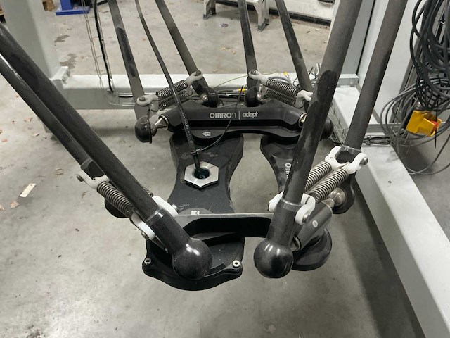 2017 omron quattro 650h parallelle robot in stalen frame - afbeelding 2 van  30
