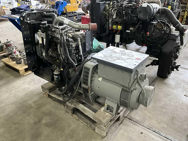 2017 perkins/leroy somer 1104d-e44ta stroomgenerator - afbeelding 5 van  12