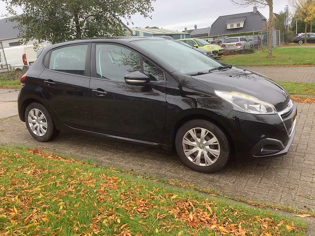 2017 peugeot 208 1.2 puret. blue lion personenauto - afbeelding 7 van  14
