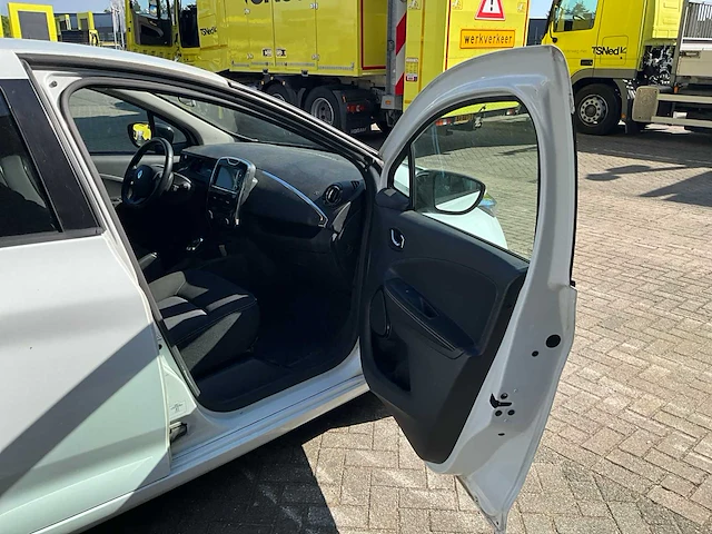 2017 renault zoe r90 intens 41 kwh personenauto - afbeelding 20 van  25