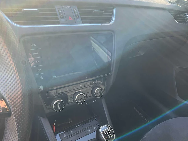 2017 skoda octavia combi 1.6 tdi greentech style business personenauto - afbeelding 16 van  23