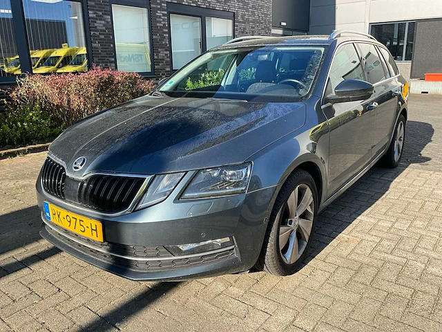 2017 skoda octavia combi 1.6 tdi greentech style business personenauto - afbeelding 1 van  23