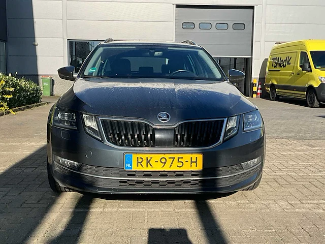 2017 skoda octavia combi 1.6 tdi greentech style business personenauto - afbeelding 2 van  23