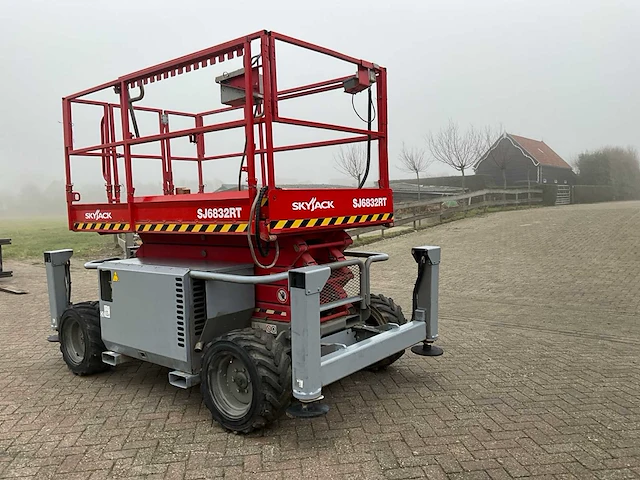 2017 skyjack sj6832rt hoogwerker - afbeelding 12 van  19