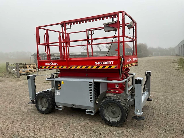 2017 skyjack sj6832rt hoogwerker - afbeelding 13 van  19