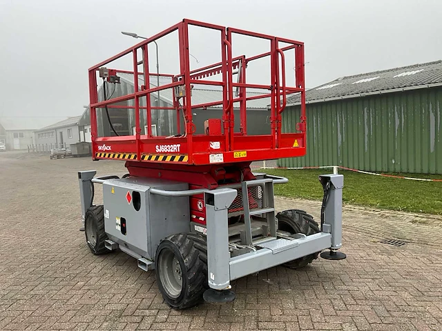 2017 skyjack sj6832rt hoogwerker - afbeelding 16 van  19