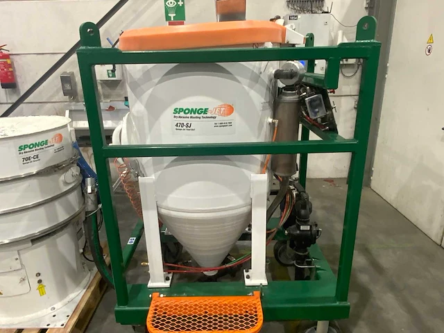 2017 sponge-jet 470sj straal installatie met sponge-jet 70e recycler - afbeelding 16 van  22