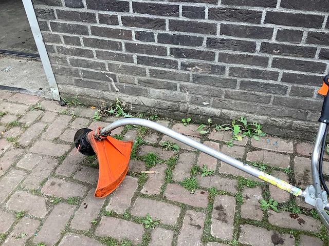 2017 stihl fs55 bosmaaier - afbeelding 4 van  4