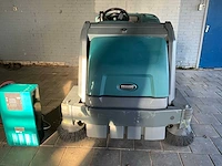 2017 tennant m17 zelfrijdende veeg / schrobmachine - afbeelding 3 van  32
