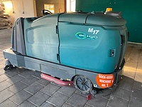 2017 tennant m17 zelfrijdende veeg / schrobmachine - afbeelding 7 van  32